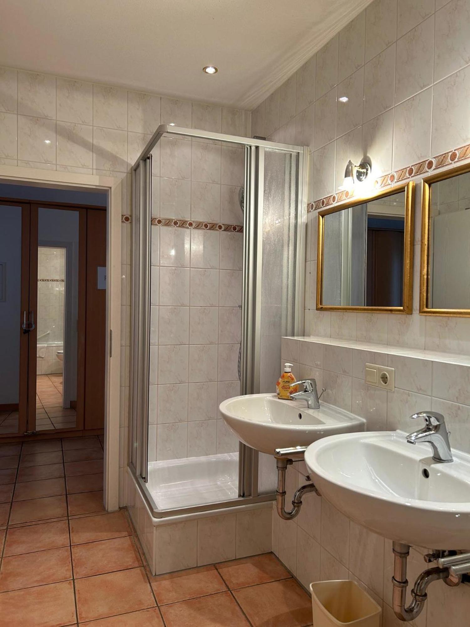 Übersee Gabi Mit Pool Und Sauna מראה חיצוני תמונה