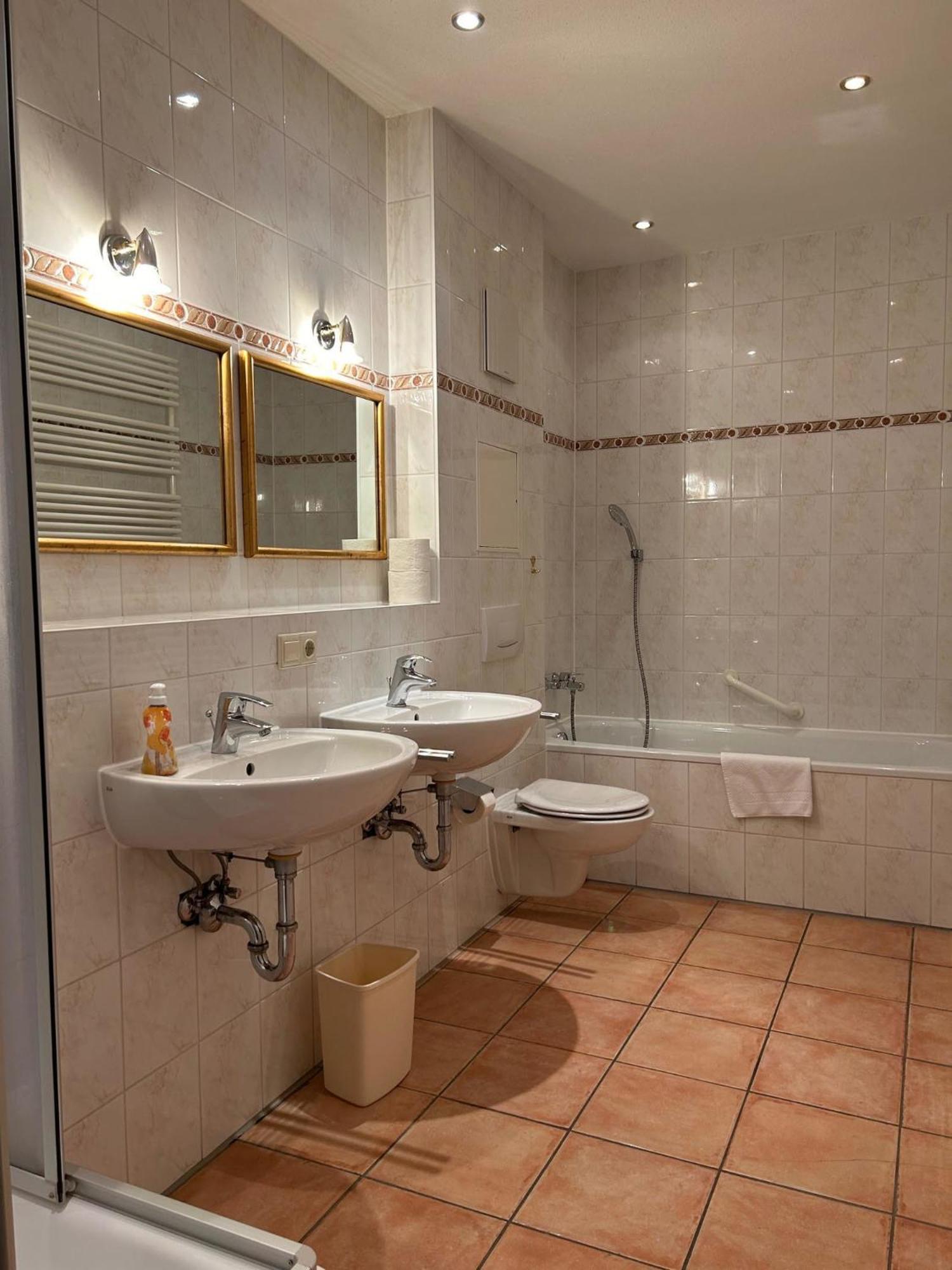 Übersee Gabi Mit Pool Und Sauna מראה חיצוני תמונה